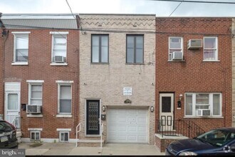 Building Photo - 2214 S Bouvier St