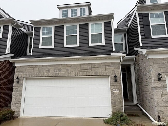 Building Photo - 4811 Broomfield Way