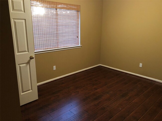 Building Photo - 23706 Cansfield Way