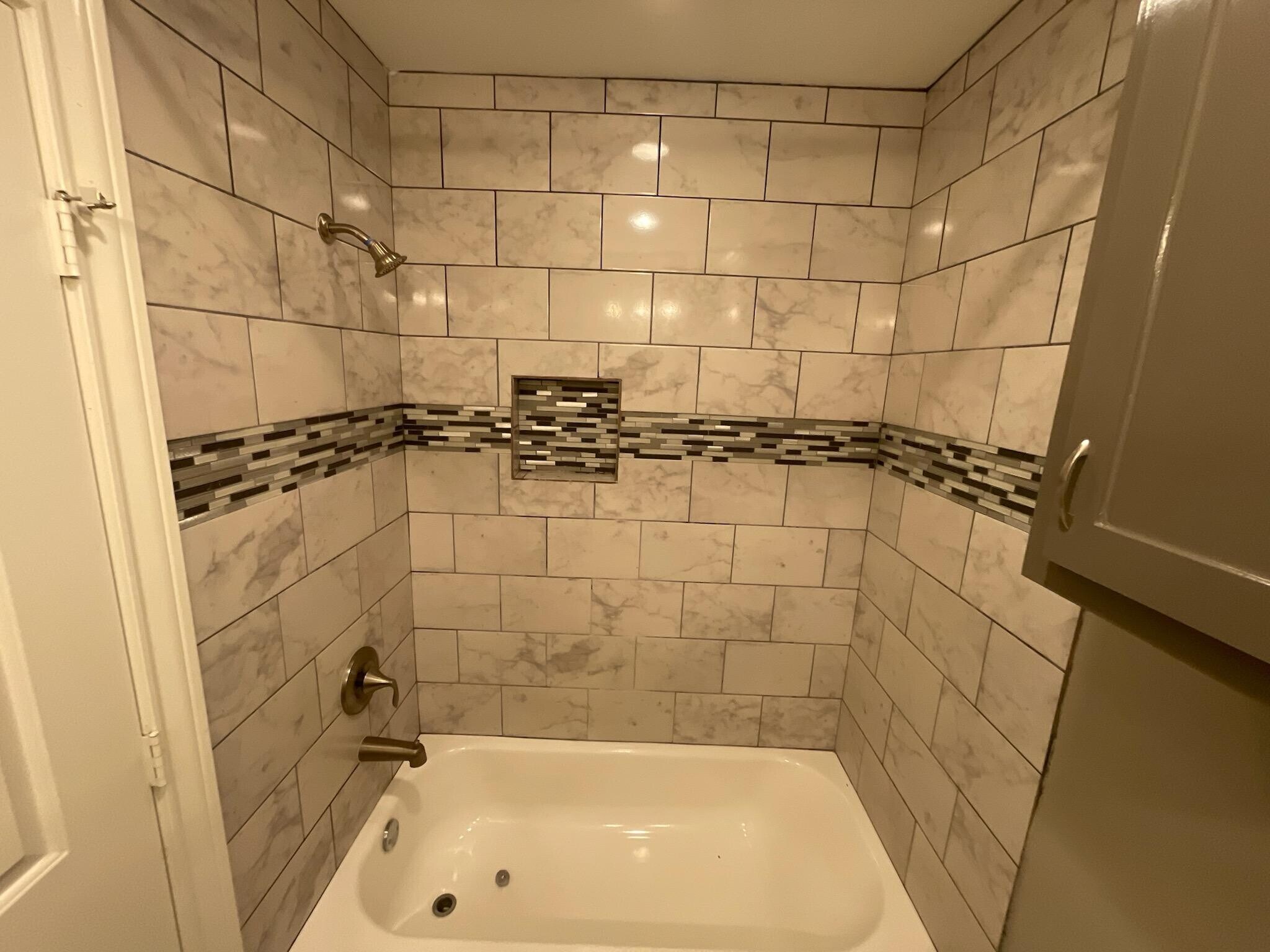 Building Photo - 119 Weldon St