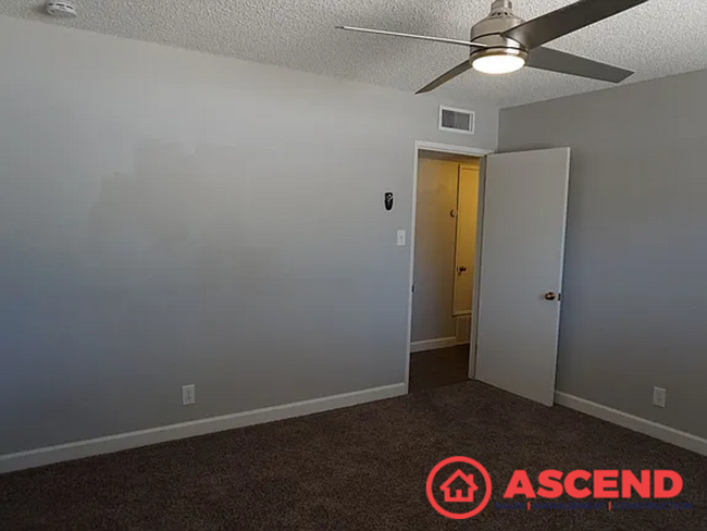 Building Photo - Cozy 3 Bedroom Home Located in Delano!