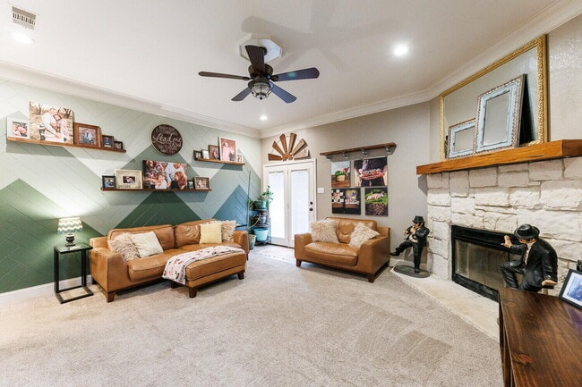 Building Photo - 6037 72nd St