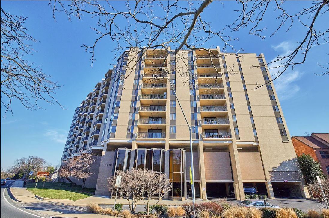 Building Photo - 4242 East West Hwy