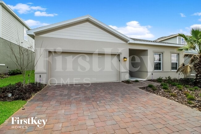 Building Photo - 3058 Hill Point St