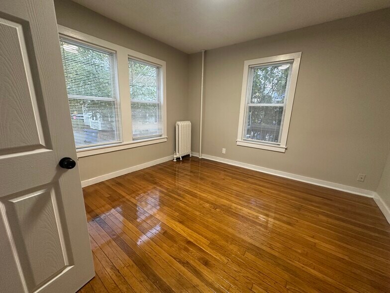 Building Photo - 51 Freeman Ave