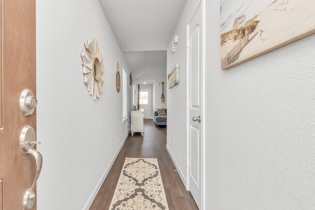 Building Photo - 6842 Scarlet Sagebrush St