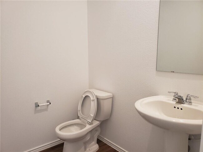 Building Photo - 125 Wolseley Dr