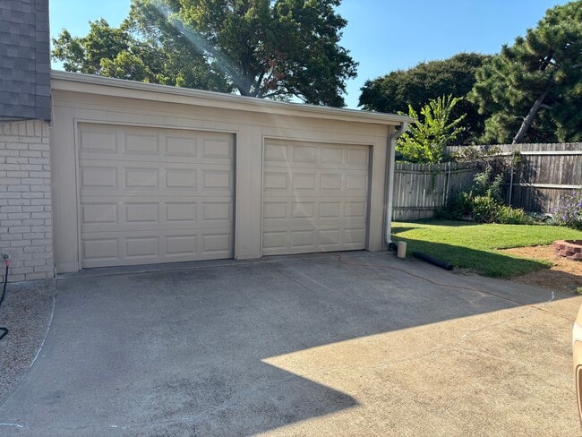 Building Photo - 4715 Ranch View Rd