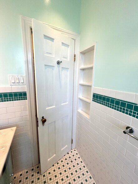 Bathroom and shelving - 301 M St NW