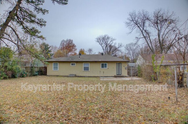 Building Photo - 4641 S Troost Ave