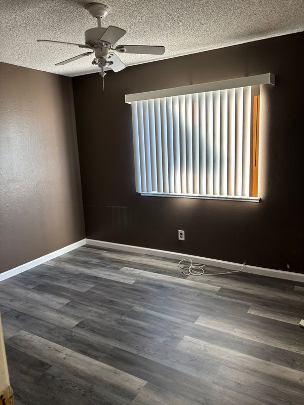 Building Photo - 14561 Victor Dr