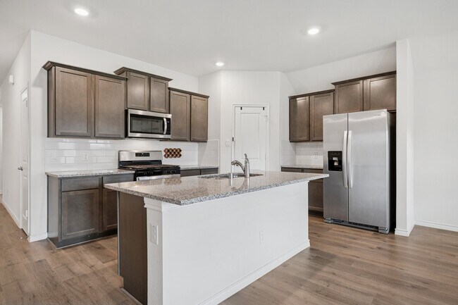 Building Photo - 1413 Colonial Bluff Ln