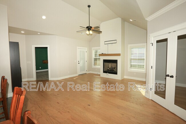 Building Photo - 10 Latheron Pl