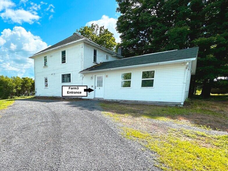 Building Photo - 745 Bagdad Rd