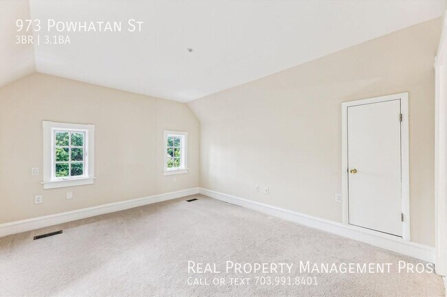 Building Photo - 973 Powhatan St