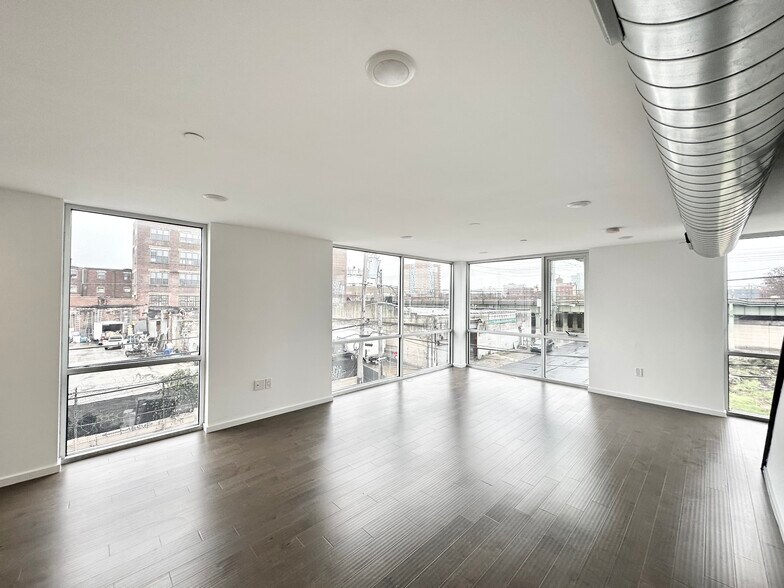 Building Photo - 1500 N 8th St