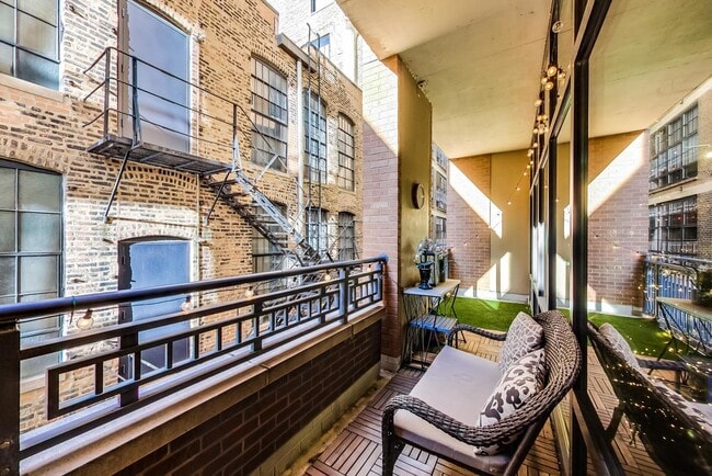 Building Photo - 520 S State St