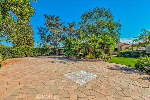 Building Photo - 971 N Citrus Dr