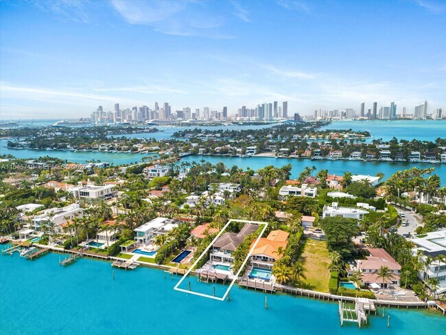 Building Photo - 401 E Rivo Alto Dr