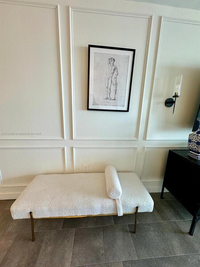 Building Photo - 2780 NE 183rd St