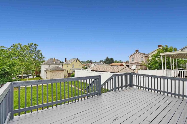 Building Photo - Charming 3-bedroom, 1-bathroom house locat...
