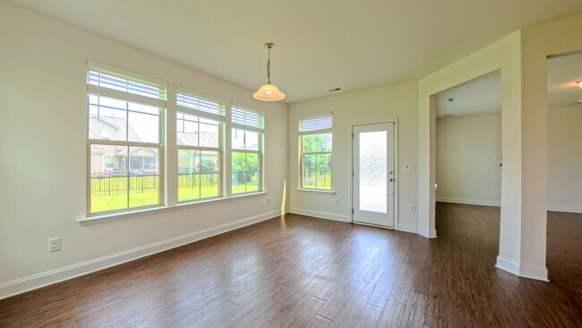 Building Photo - Beautiful Home in Mebane