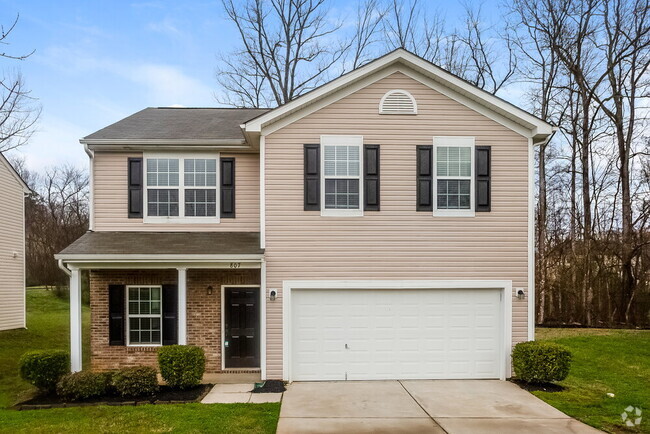 Building Photo - 807 Wesley Alan Ln