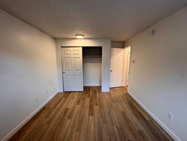 Building Photo - 9021 E Liberty Ave