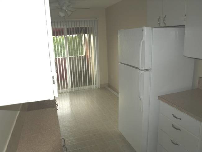 Kitchen / Dining Room - 1210 NE 181st Ave