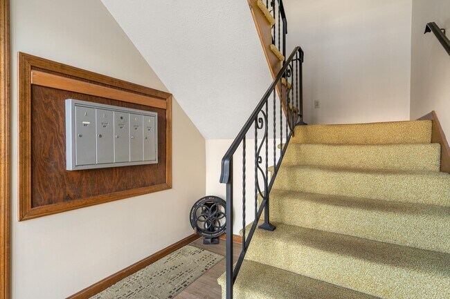 Building Photo - 1145 Hayward St