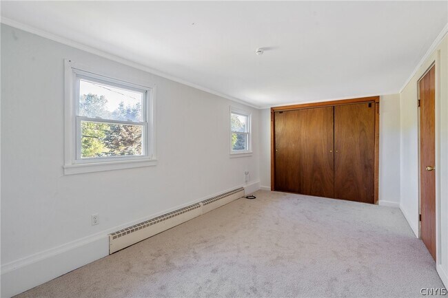 Building Photo - 6555 Woodchuck Hill Rd