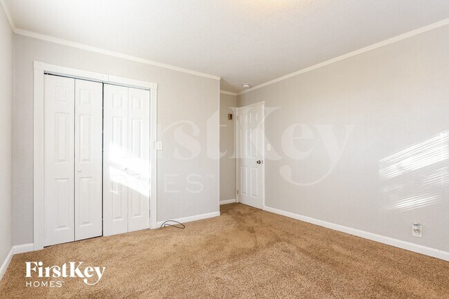 Building Photo - 203 Caddy Ave