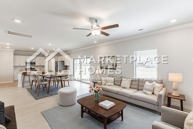 Building Photo - 212 Stockyard Cir