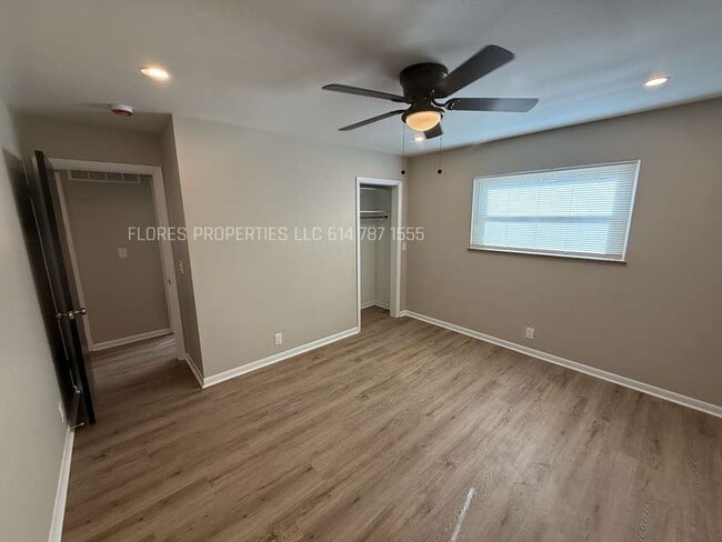 Building Photo - 4406 Glenmawr Ave