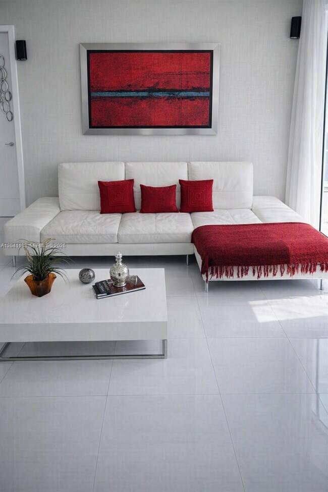 Building Photo - 150 Sunny Isles Blvd
