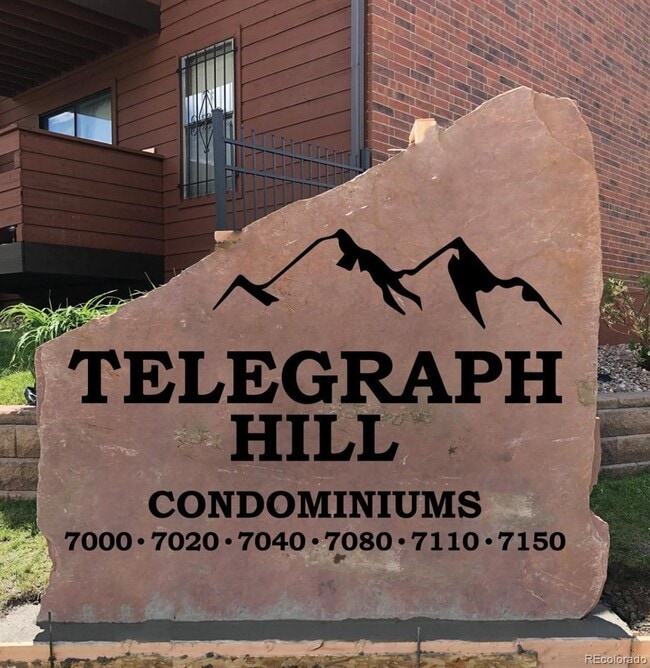 Building Photo - LOCATION LOCATION!! Newly updated 1-bed, 1...