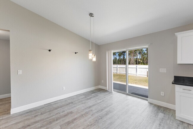 Building Photo - 7 Pecan Dr Terrace
