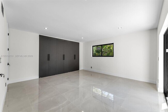 Building Photo - 7920 SW 132nd St