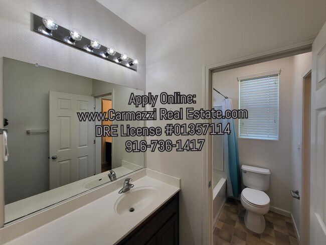 Building Photo - 3211 Tice Creek Way