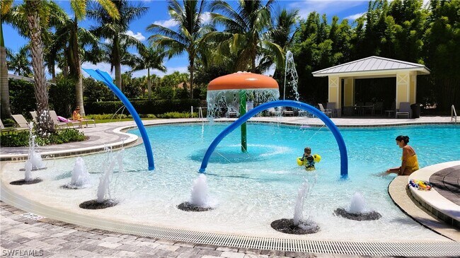 Building Photo - 1750 Alameda Dr