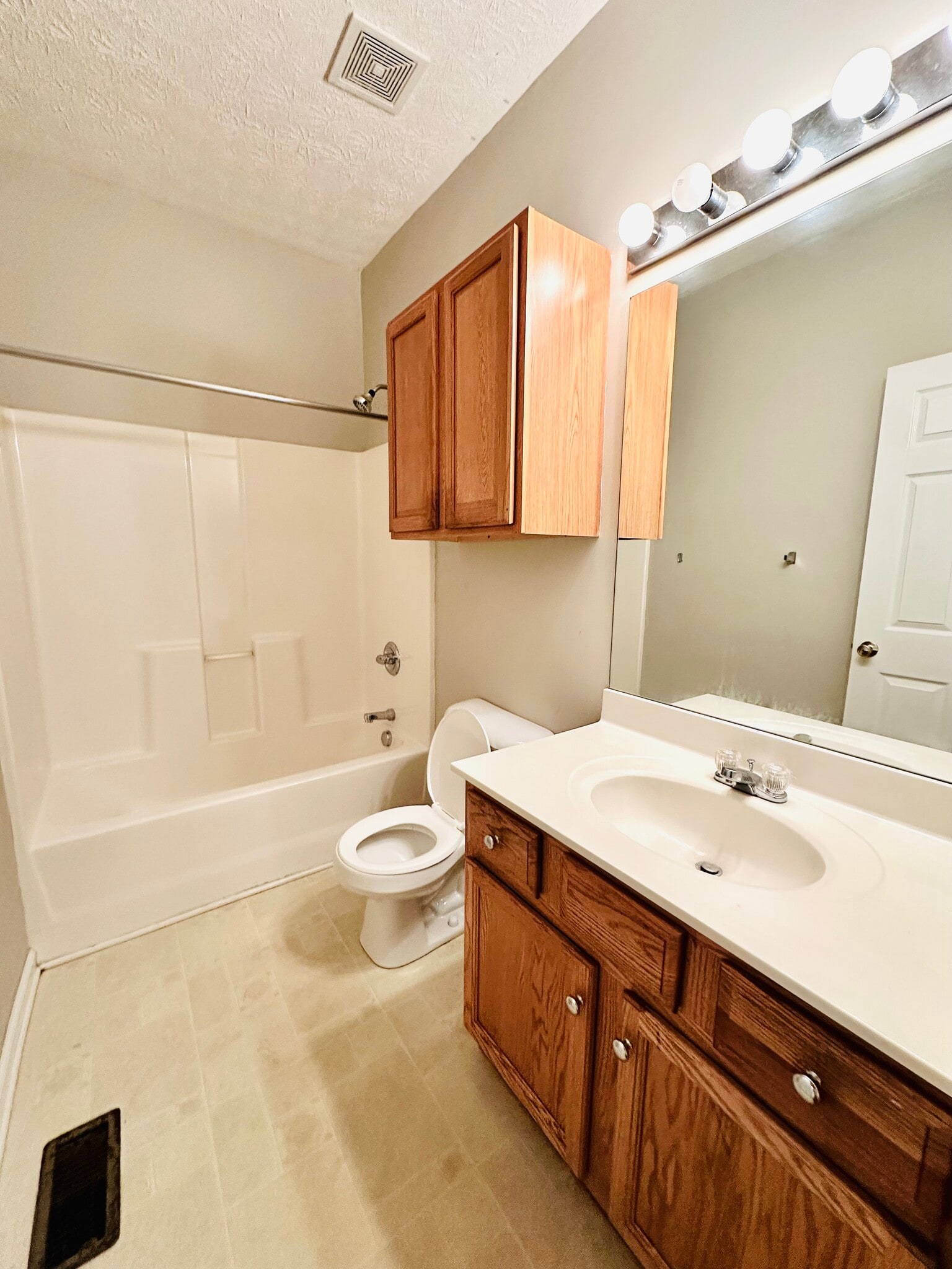 Building Photo - 1705 Stratton Ct