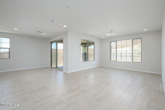 Building Photo - 13542 W Copper Leaf Ln