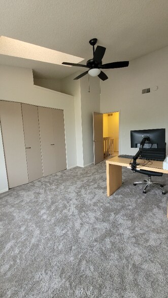 Building Photo - 1818 S Quebec Way