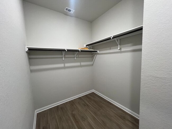 Building Photo - Beautiful 3/2 Single Story Home in Cibolo, TX