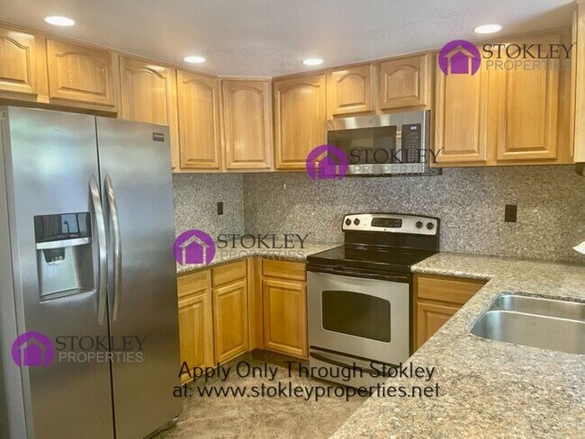 Building Photo - 538 Mesa Verde Pl