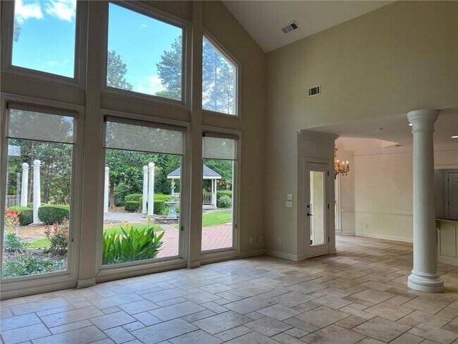 Building Photo - 4510 Chattahoochee Plantation Dr SE