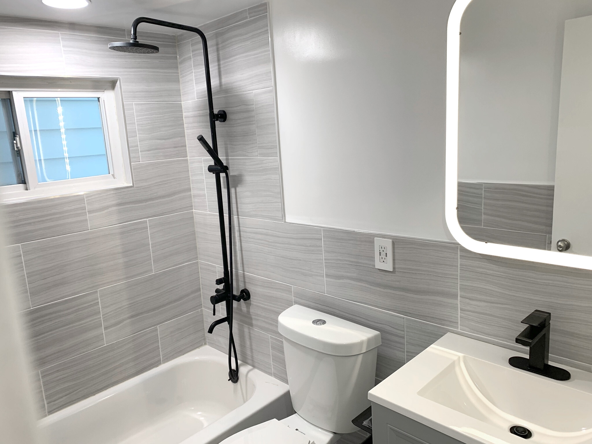 Building Photo - 124 73rd St