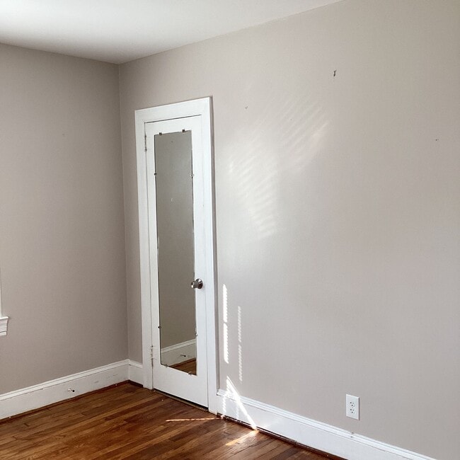 Building Photo - 516 Watson Ave