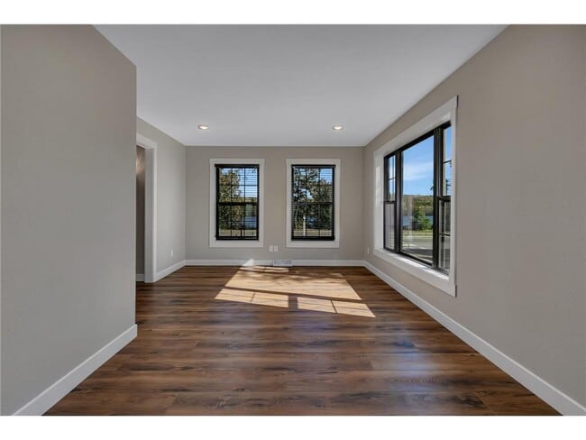 Building Photo - 501 Riverside Ave N