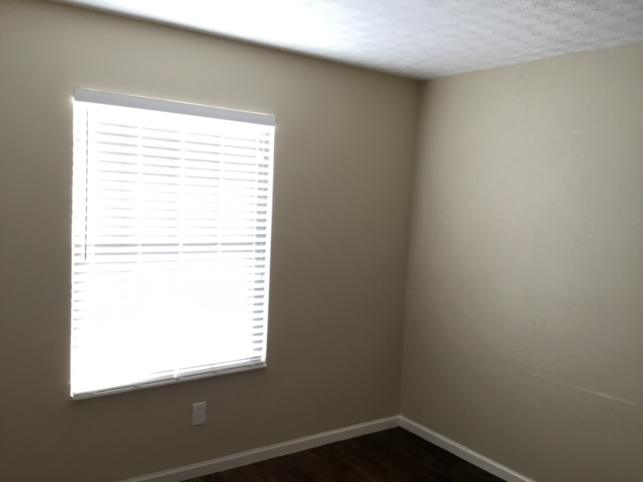 Building Photo - 8480 Amarillo Dr